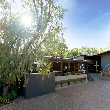 Lowveld Living Guesthouse Mbombela Exteriör bild