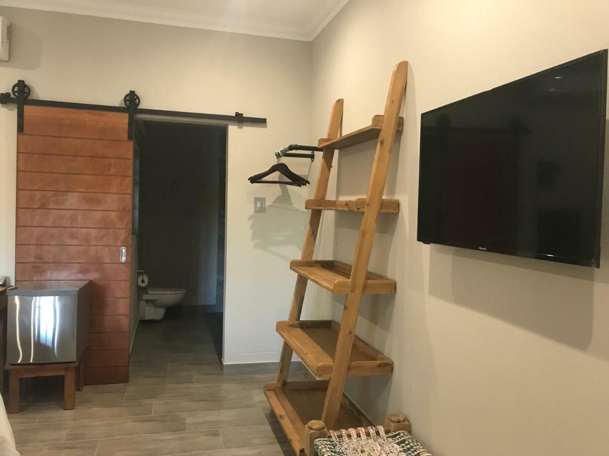 Lowveld Living Guesthouse Mbombela Exteriör bild