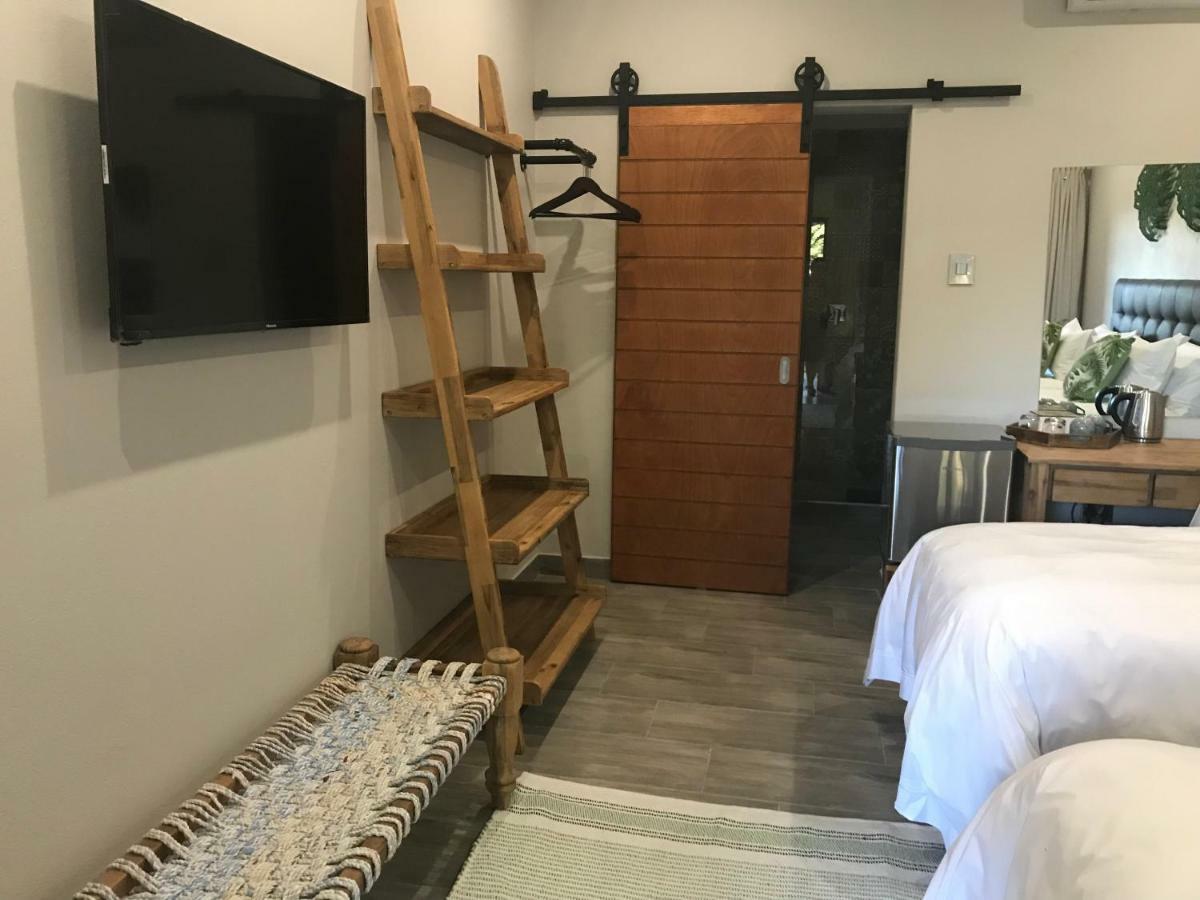 Lowveld Living Guesthouse Mbombela Exteriör bild